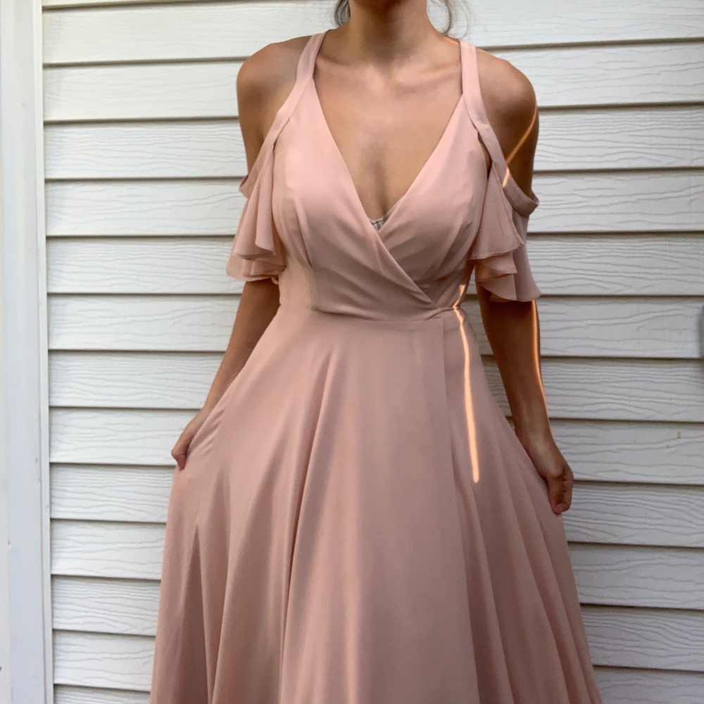 Gorgeous peach prom dress